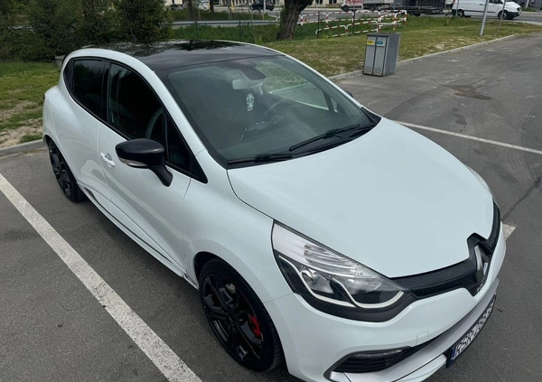 Renault Clio cena 52000 przebieg: 136000, rok produkcji 2016 z Rzeszów małe 106